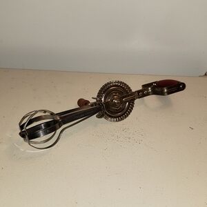 Vintage-Style Hand Crank Egg Beater in Silver and Brown